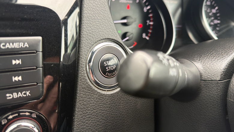 Nissan Qashqai 1.3 DiG-T 160 Tekna+ 5dr DCT Petrol Hatchback